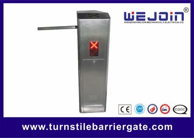 Pessoas internas do controle 25-32 da entrada da barreira da porta do torniquete do tripé 220V/110V/minuto